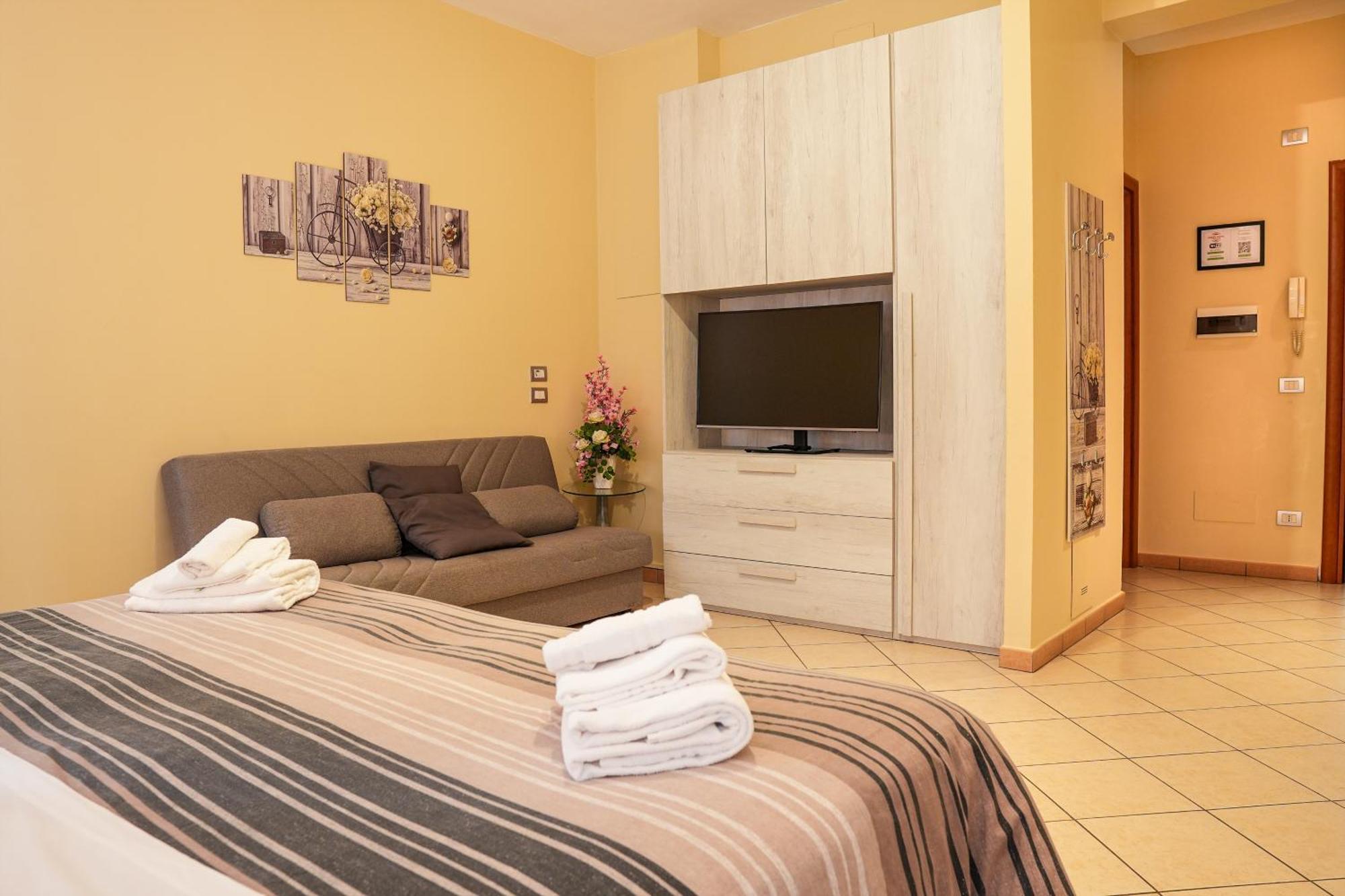 Smart Hotel Ферара Екстериор снимка