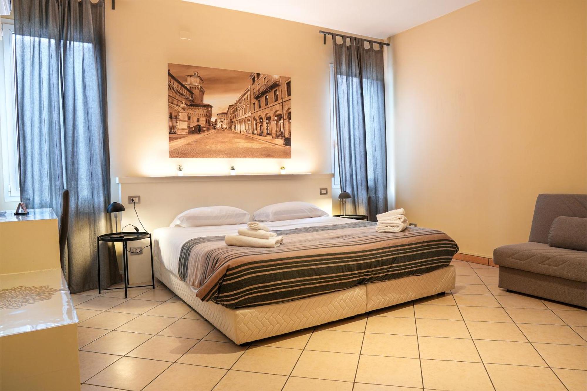 Smart Hotel Ферара Екстериор снимка
